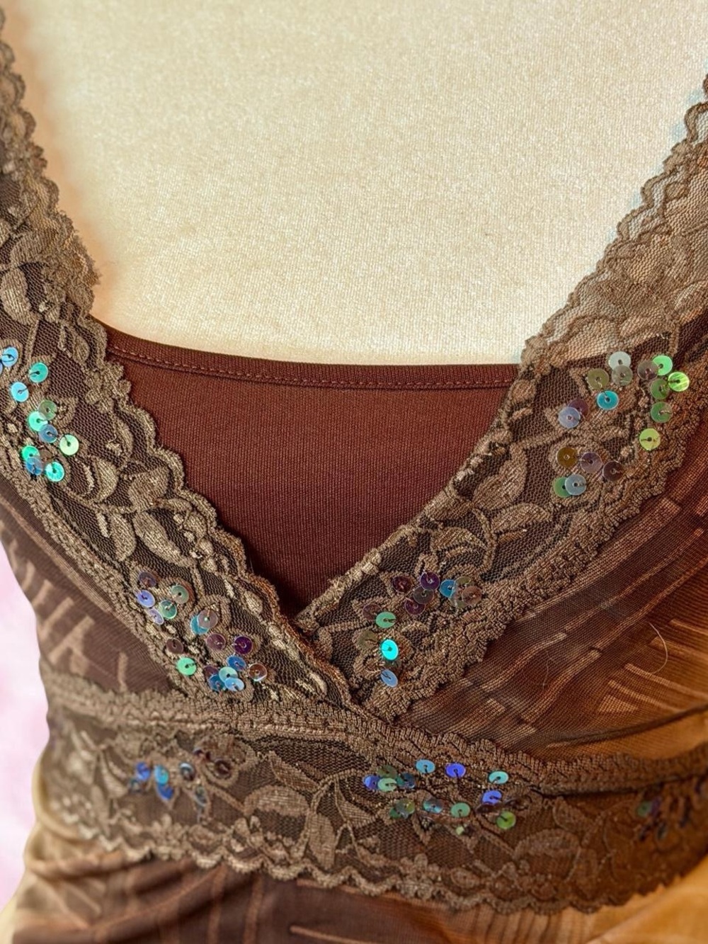 Vintage Y2K Rampage brown lace & sequin top 🤎 - Picture 2 of 4